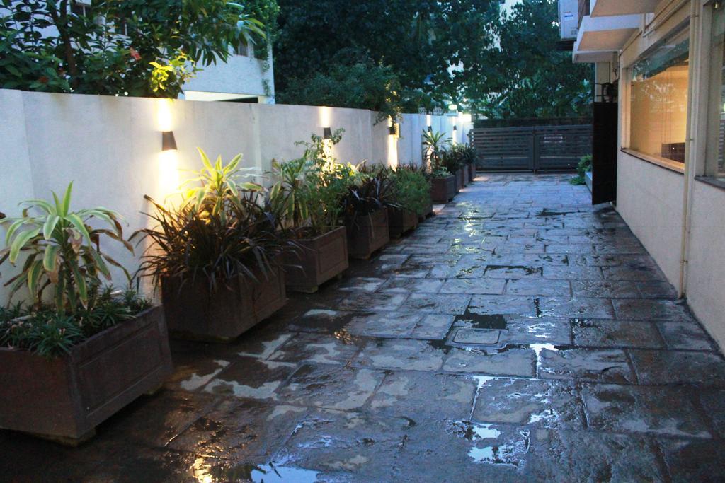 Pebbles Apartment Chennai Exterior photo